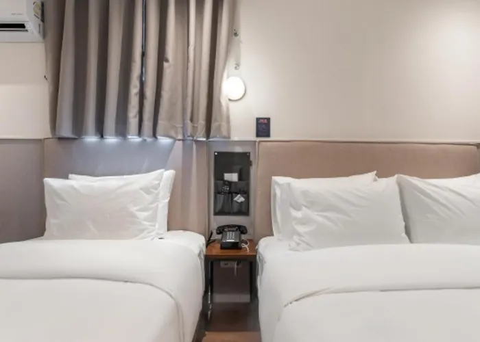 Just Stay Hotel